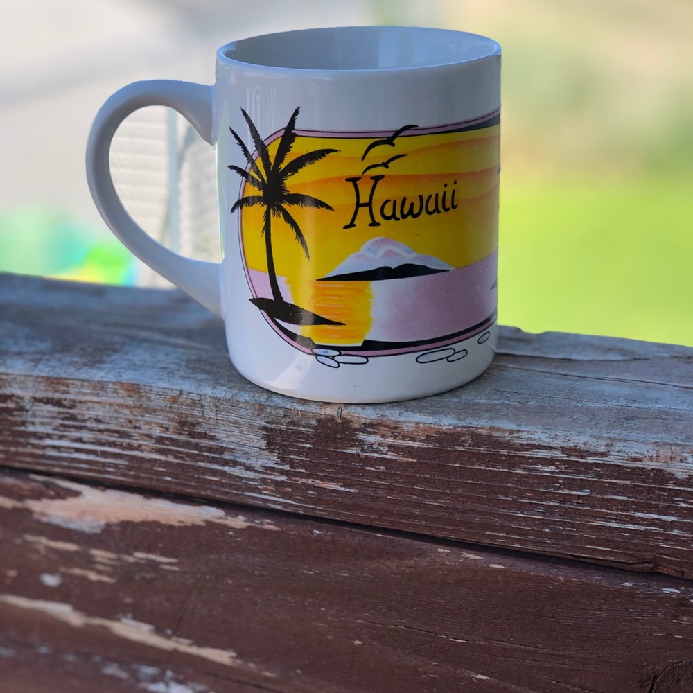 Hilo Hattie Hawaii 90s vintage coffee mug